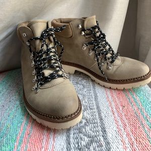 Steve Madden Boots | Radiant | Size: 8